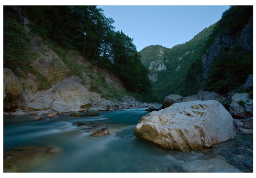  MG 33355 30x45 frame