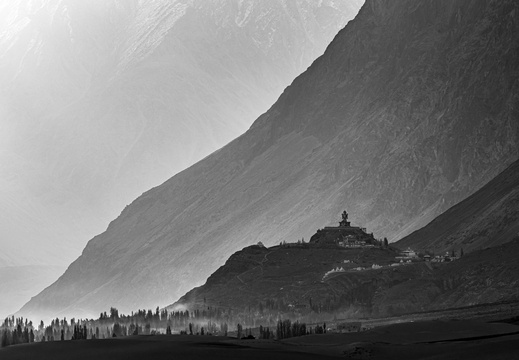 Hegyek hátán - Szent hely